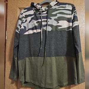 Boutique Lightweight Camo Colorblock Hooded Shirt- Olive, Charcoal, Camo